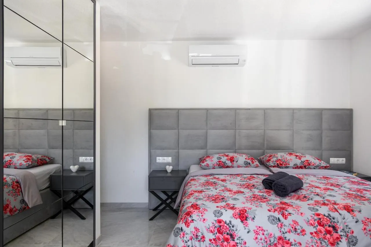 Villa Palavra Trogir Apartment